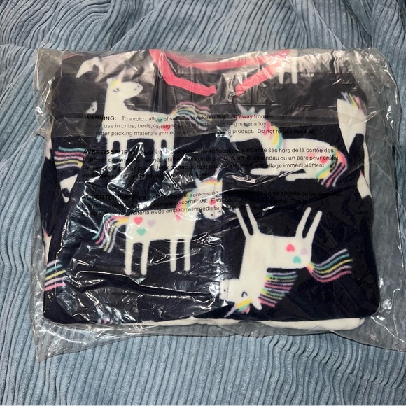 Absorba Kids' 2-pack Fleece Blanket Sleeper Unicorn 🦄 12M - Picture 4 of 5